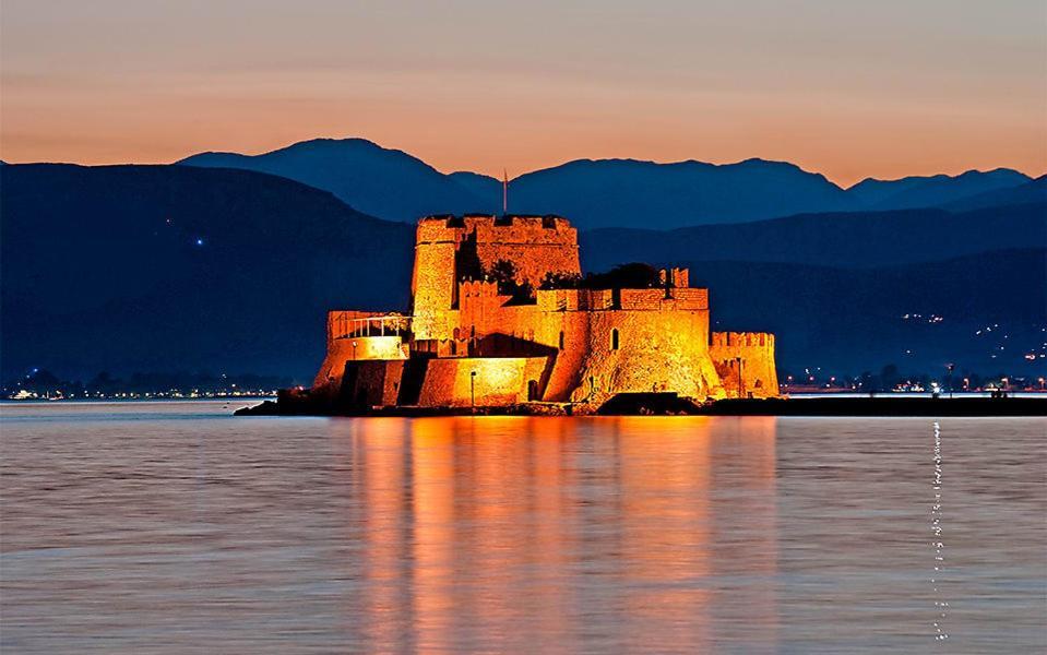 شقة Marina'S Bright Getaway - Nafplio Center House المظهر الخارجي الصورة